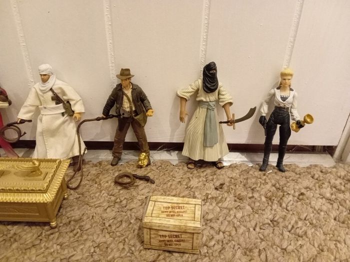 Indiana Jones 3.75inch figure set (7 figures)