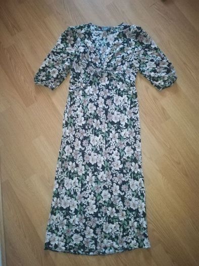 Floral V neck dress