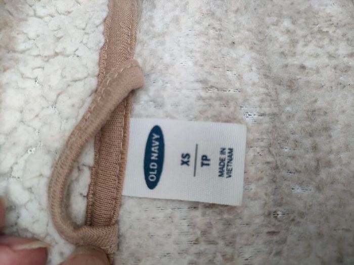 old navy cream Beige full zip borg fleece Xs S