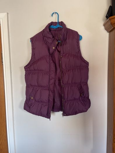 sleeveless jacket