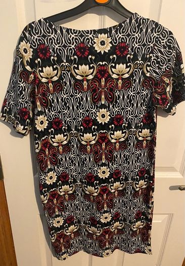 Boohoo dress s/m BNWT