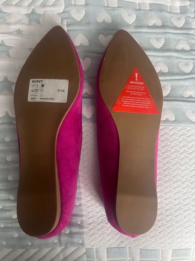 Brand New Magenta Pumps size 6