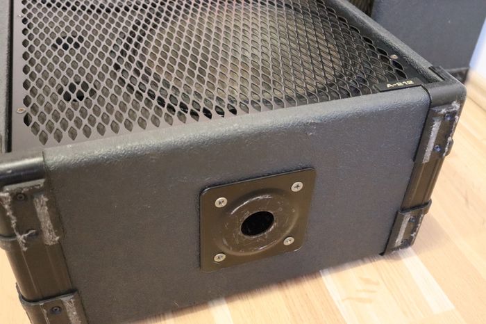 Pioneer amplifier and speakers