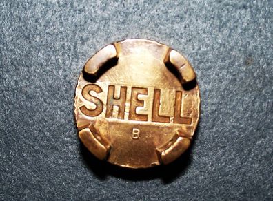 Vintage SHELL (B) brass oil can cap.