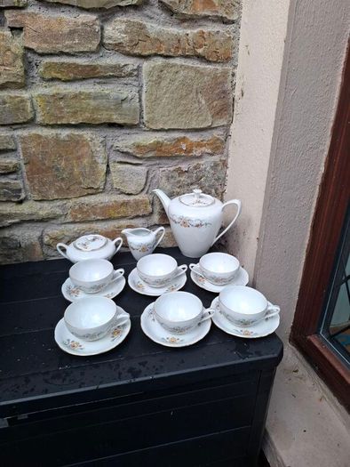 China floral tea set postage possible