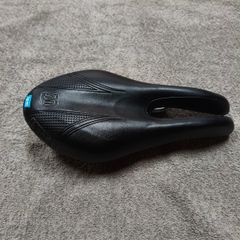 Bicycle saddle