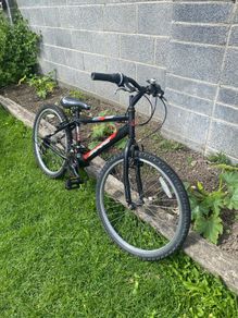 Kids bike black DMC age 9-12 fully serviced