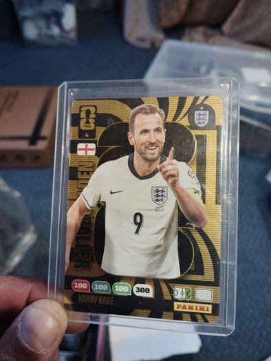 Harry kane golden panini card
