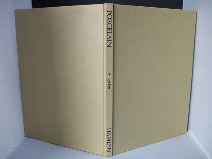 SALE!  PORCELAIN by Hugh Tait (English edition)