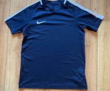 Boys Nike Dry Fit T-shirt 10-12years