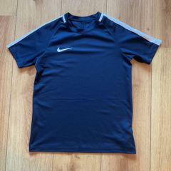Boys Nike Dry Fit T-shirt 10-12years