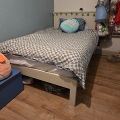 Double Bed