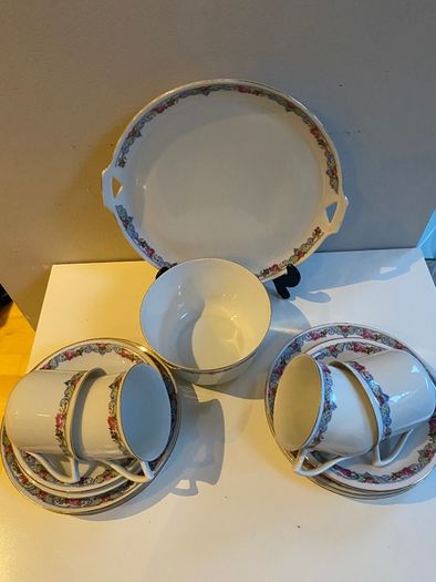 Pretty Vintage continental  tea set
