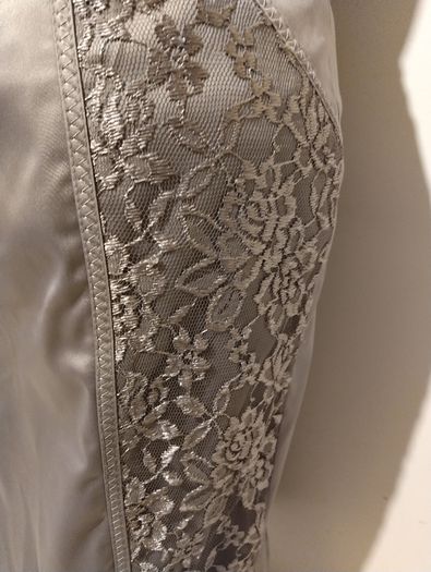 Beautiful Occasion Skirt New With Tags