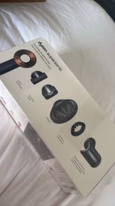 Factory sealed dyson supersonic hairdryer