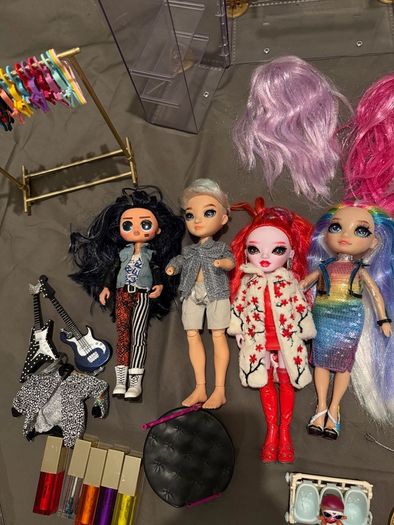 Rainbow high accessories and few dolls