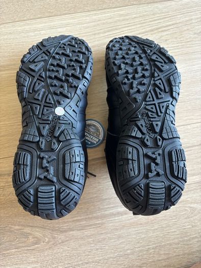 Brand New Columbia Woodburn Waterproof Hiking Shoes (Mens Size 7.5)