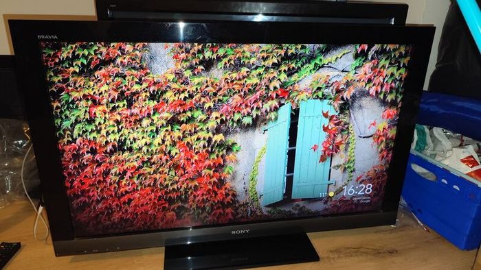 Tv Sony Bravia 40" and remote