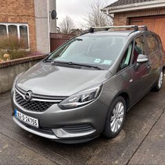 Opel Zafira 2016