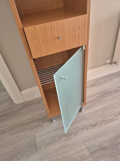 Bathroom cabinet