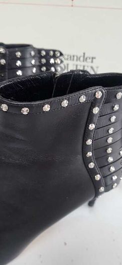 Alexander McQueen Black Studded Wing Ankle Boots Sz 40 (Fit 7UK)  - Rrp 795 (New)
