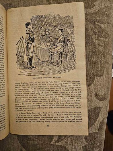 Wolf Tone Annual 1948. Wolf Tone And His Comrades. Issued To Commemorate The 150th Anniversary Of The Rising Of 1798 Rebellion. Edited And Published By Brian O'higgins.  First Edition 1948 Paperback In Fair Condition.  See Photos For Same.