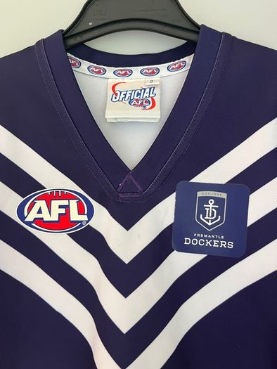 Fremantle Dockers AFL long sleeve guernsey Age 2 EUC