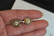 cufflinks