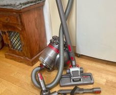 Dyson big ball cinetic science vacuum cleaner