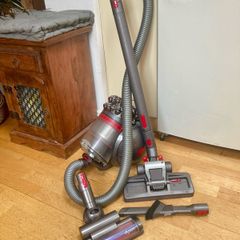 Dyson big ball cinetic science vacuum cleaner