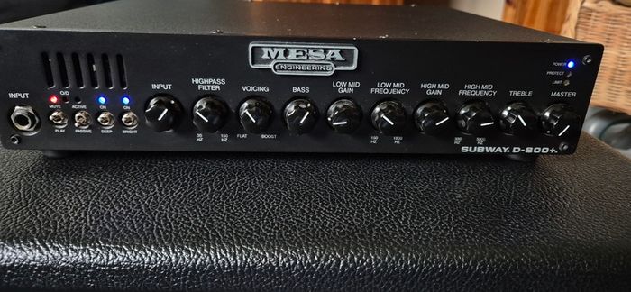 Mesa Boogie Subway D800+ Bass Amplifier