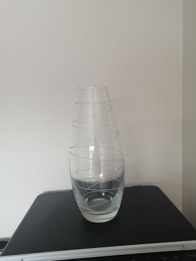 Flower vase