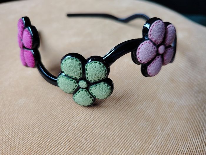 HairBand with 3 flowers
