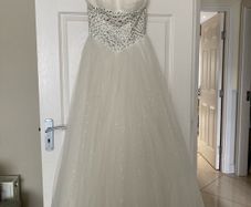 Beautiful Ivory Wedding Dress