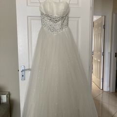 Beautiful Ivory Wedding Dress