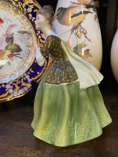 Royal Doulton figurine "Fleur"