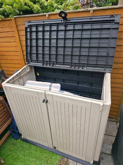 Keter Store it out midi Wood effect Garden storage box 880L, garden shed