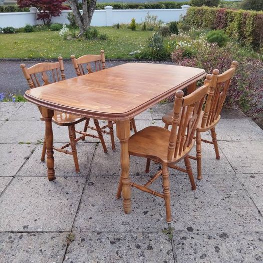 Oak Table And Chairs