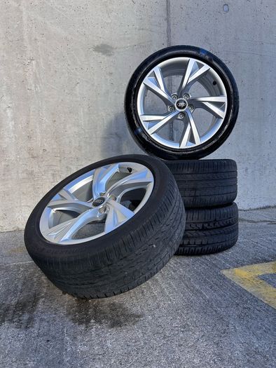Genuine Audi A4/S4 18" Alloy Wheels - Like New, Pirelli