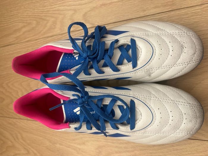 womens football boots
