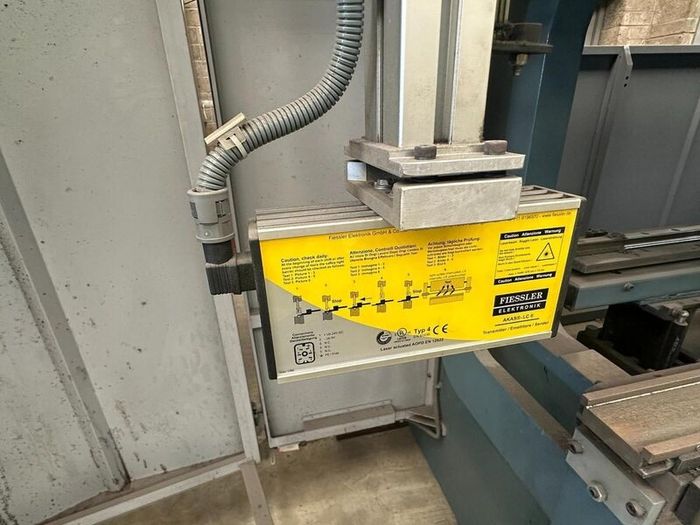 Durma AD-S 40175 CNC Press Brake