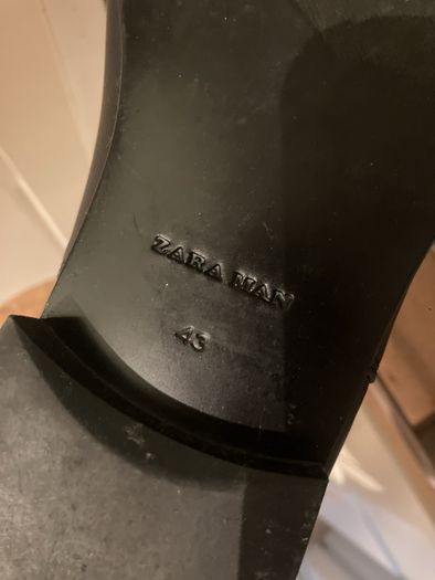Men's leather shoes