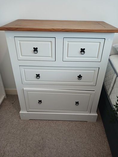 chest of drawres