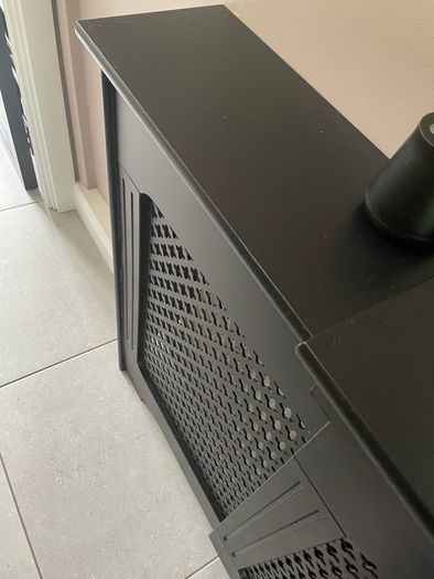 Extendable Radiator Cover Black