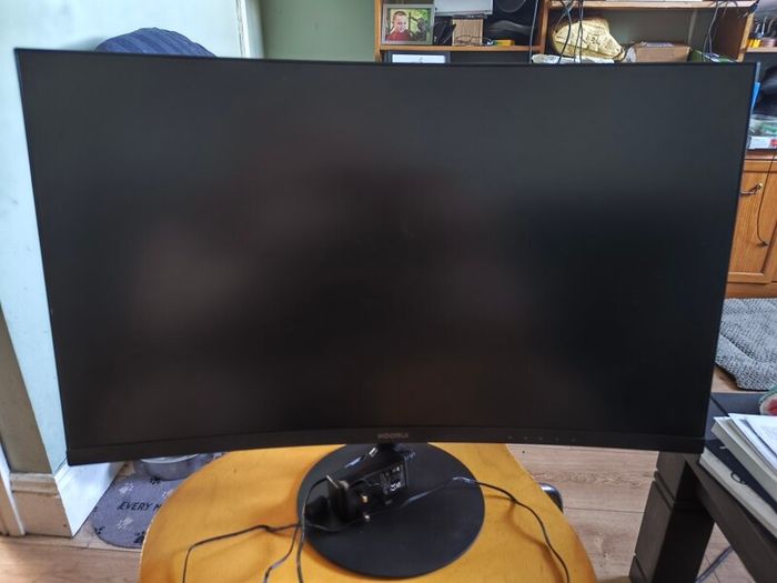 27" Koorui curved gaming monitor