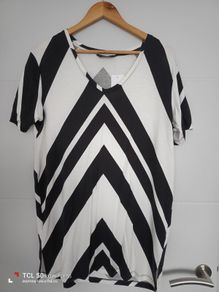 New.women's summer top. Size 14