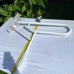 New AKW fold-up support rail
