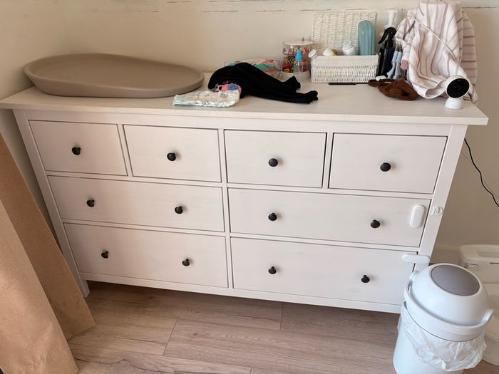 Chest of 8 Drawers