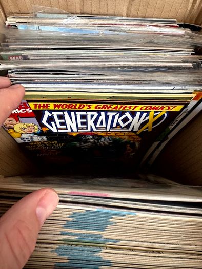 Marvel & DC Long Comic Box w 300 comics for Sale