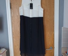 Betty Jackson  Sleevless  Lightweight  Long  Waistcoat/Blouse  S.14.  B.N.W.T.